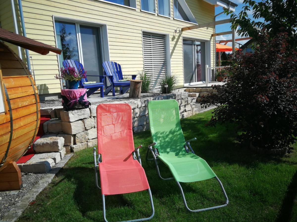 B&B Whitianga Vinelz 外观 照片