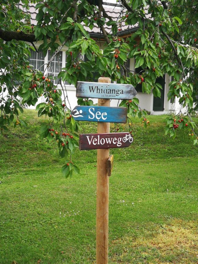 B&B Whitianga Vinelz 外观 照片
